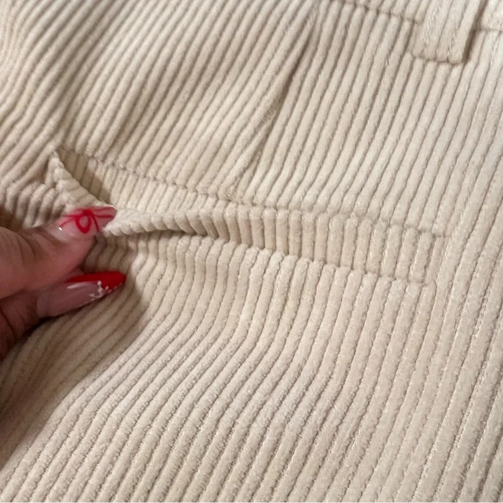 Twenty Six Hundred‎ pastel yellow corduroy pencil skirt size xs/small